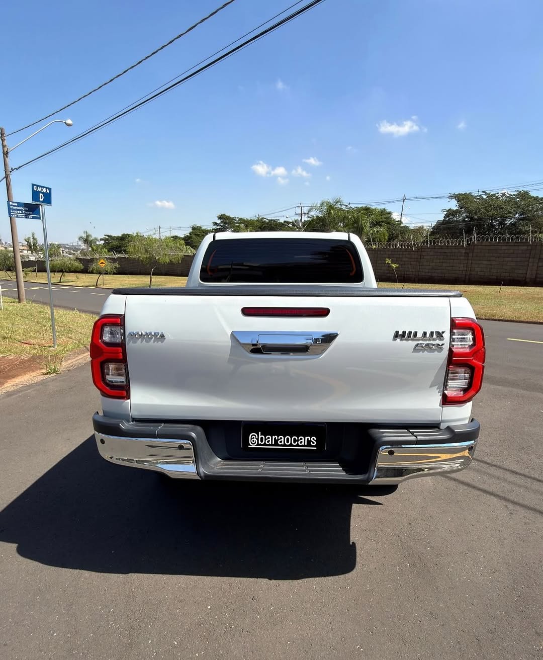 TOYOTA HILUX SRX - Imagem 8