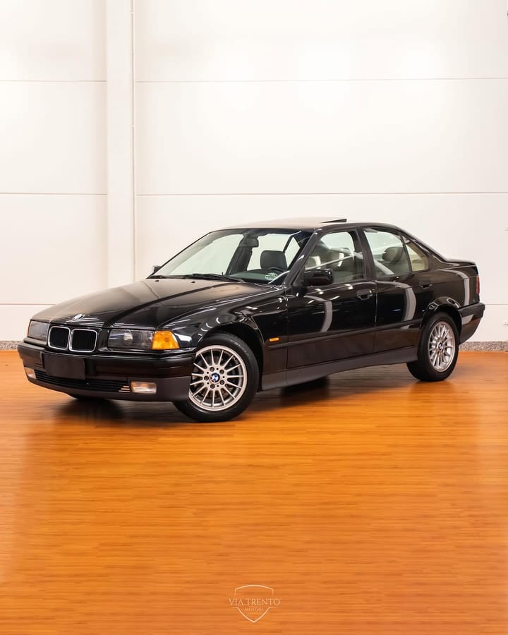 BMW 318IS