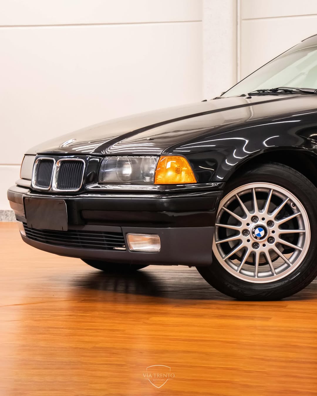 BMW 318IS - Imagem 3