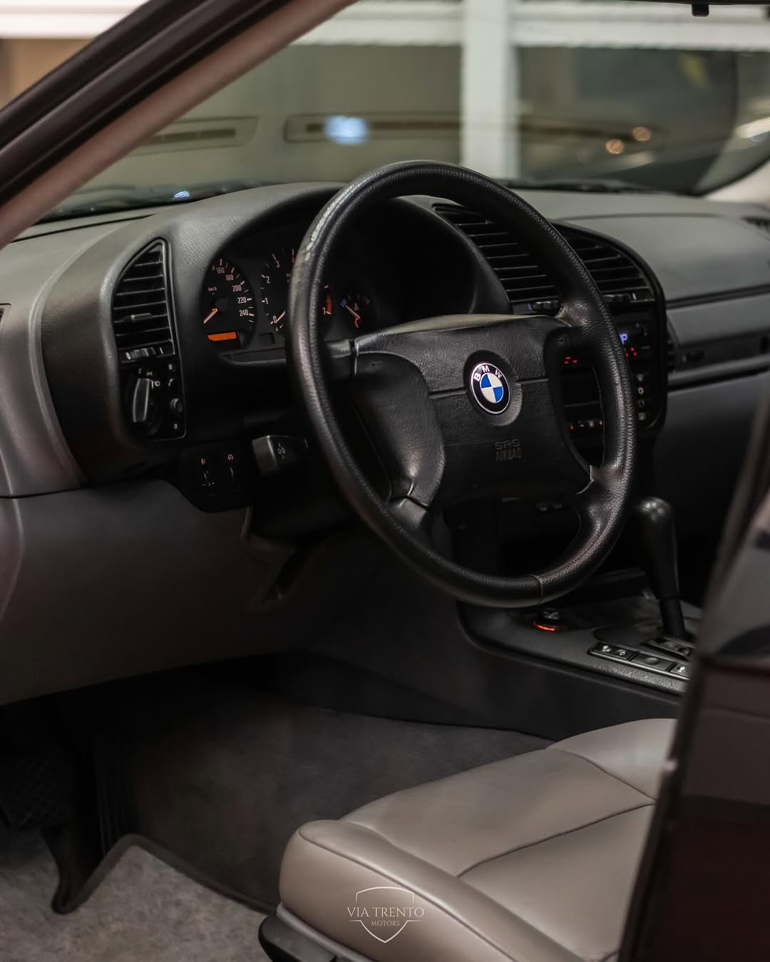 BMW 318IS - Imagem 4