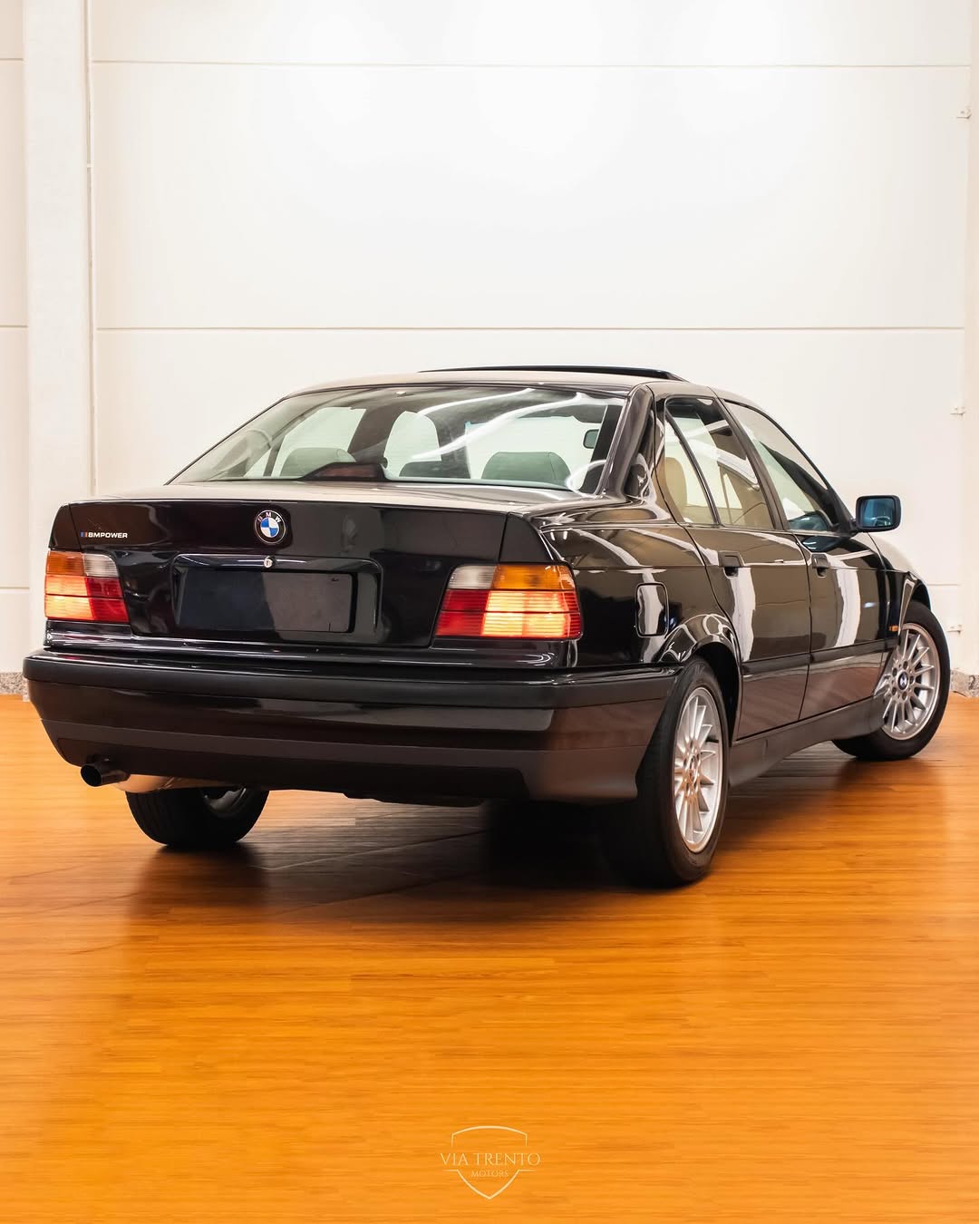 BMW 318IS - Imagem 8