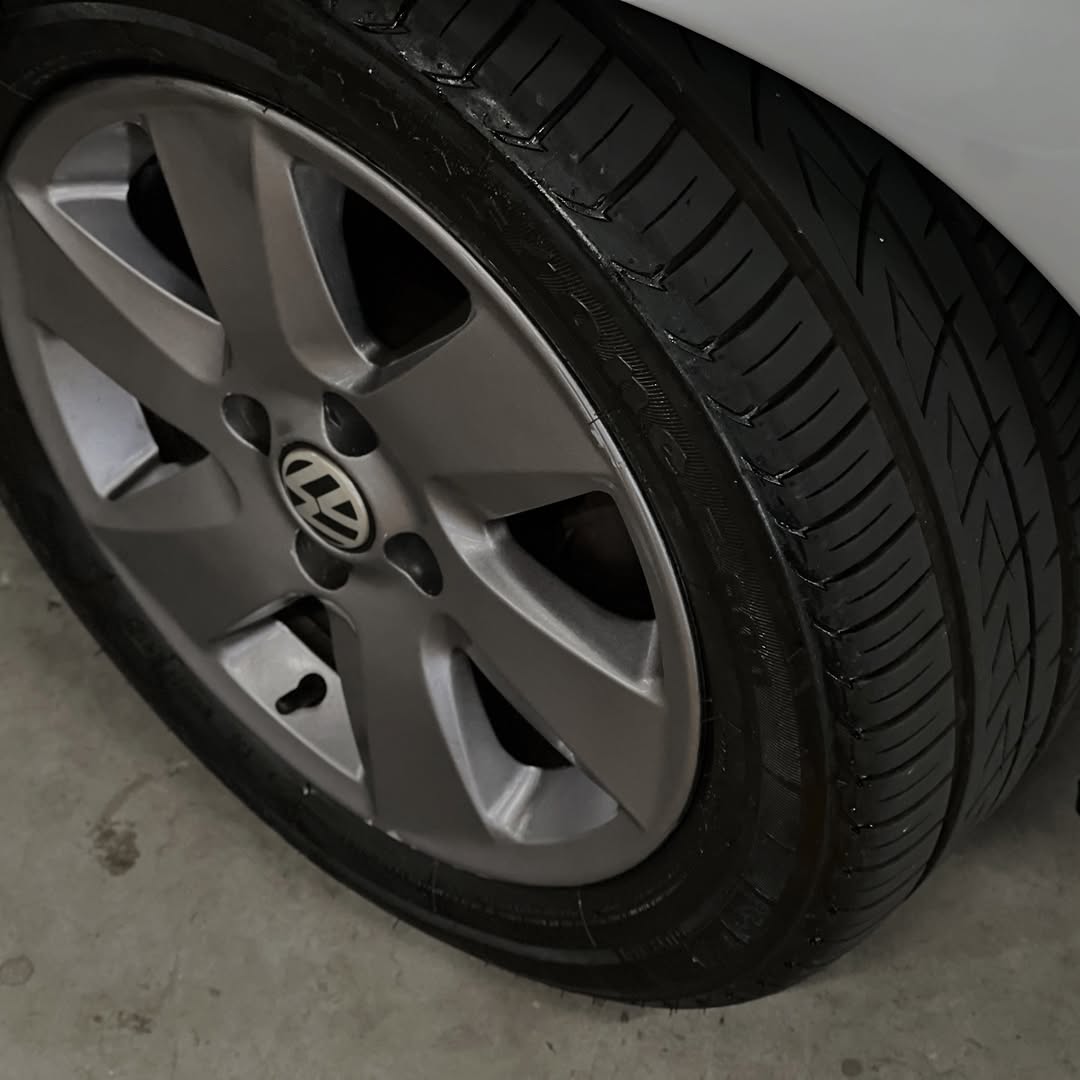VOLKSWAGEN SAVEIRO SPORTLINE - Imagem 4