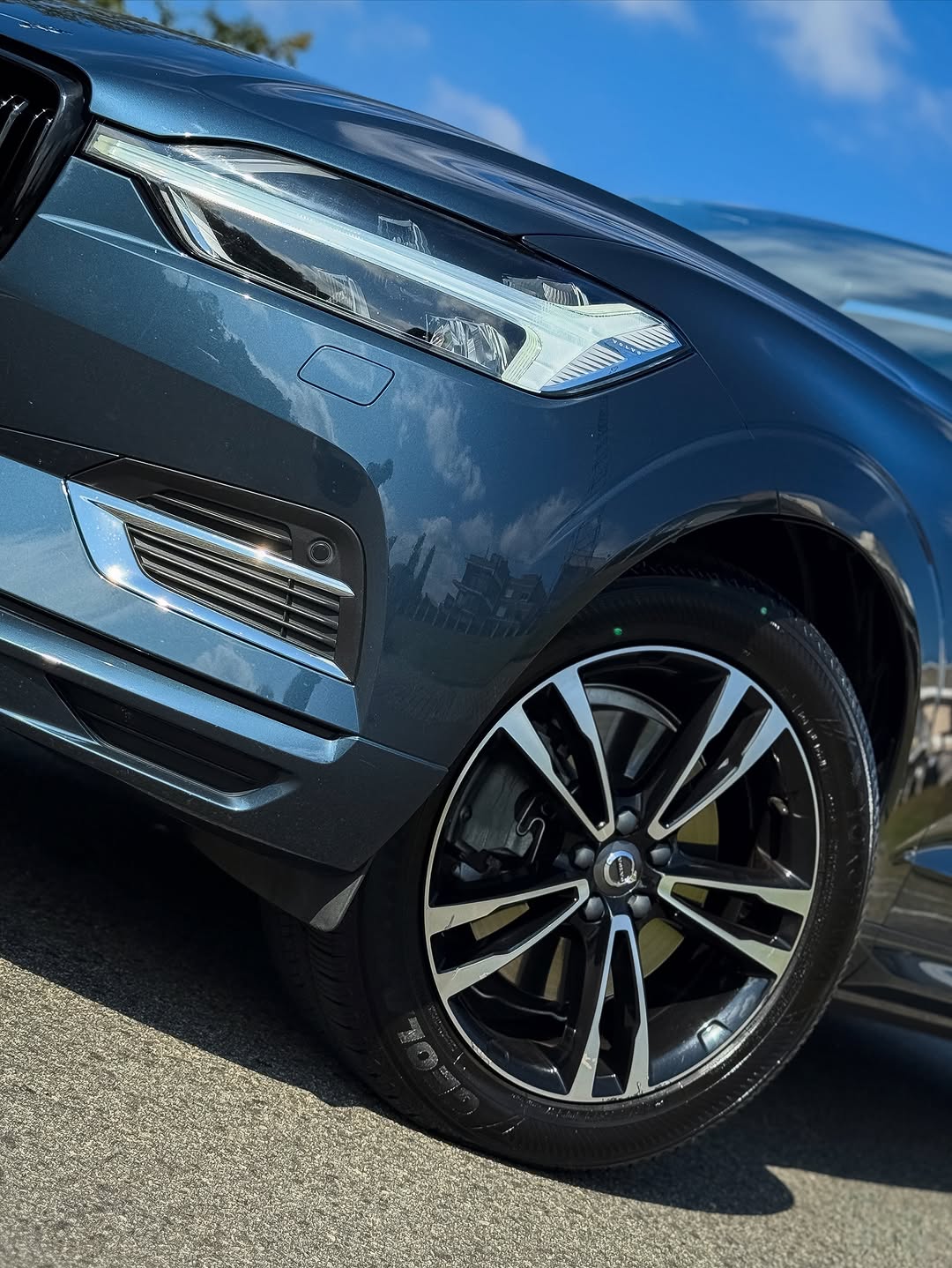 VOLVO XC60 MOMENTUM - Imagem 2