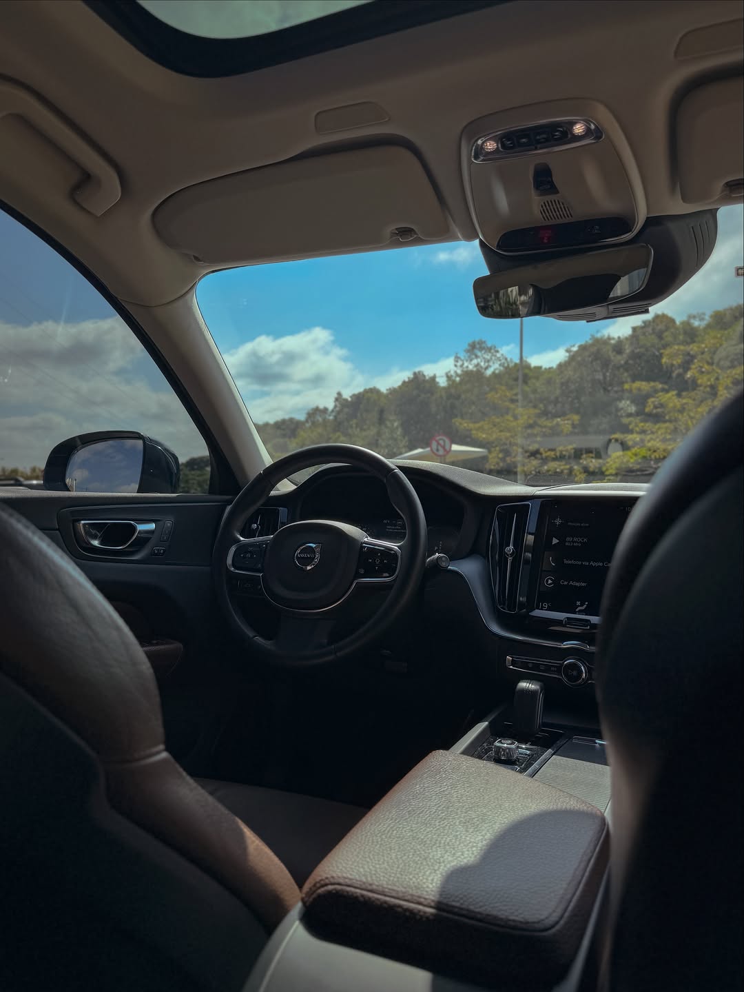 VOLVO XC60 MOMENTUM - Imagem 3