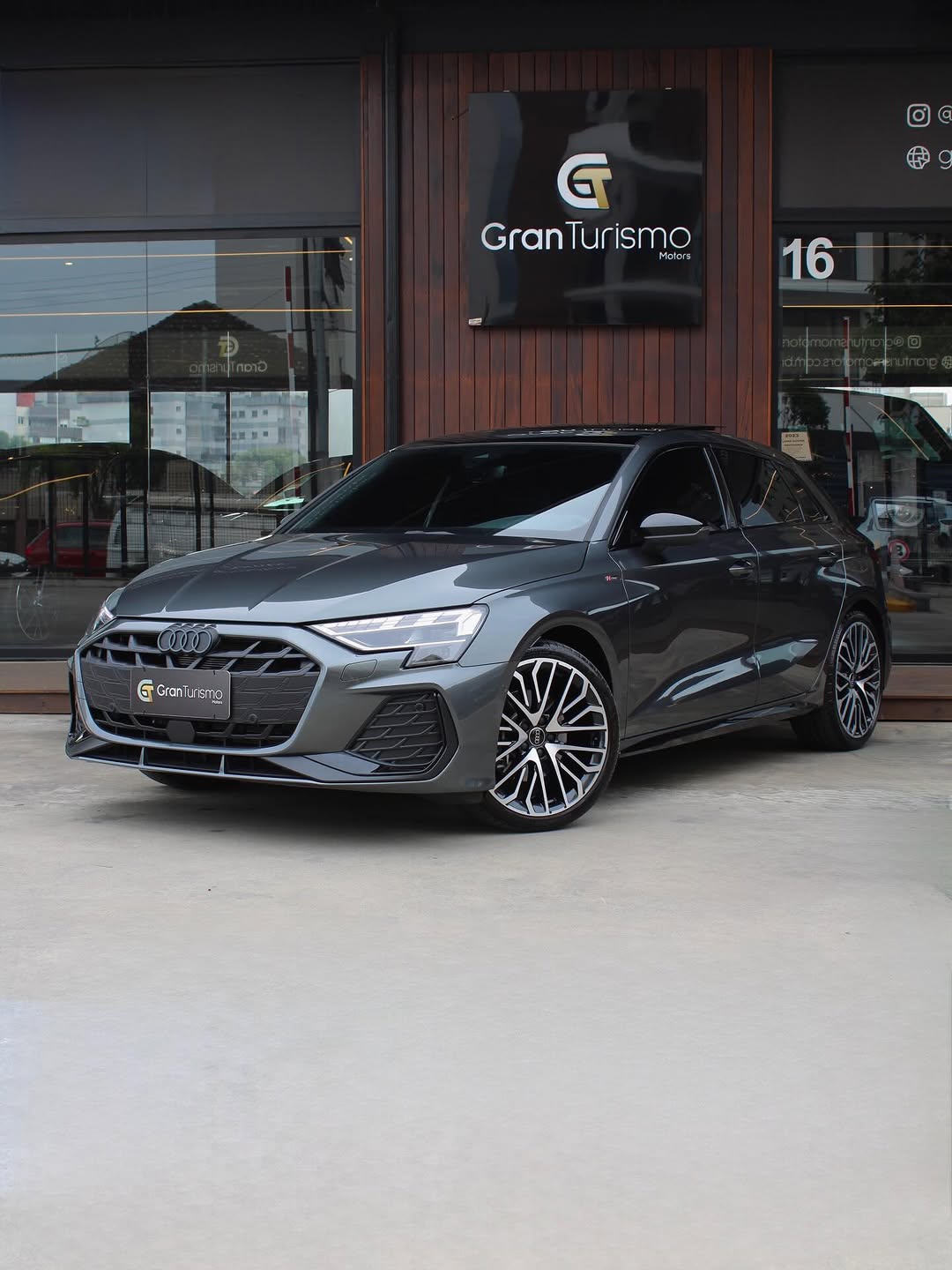 AUDI A3 PERFORMANCE BLACK - Imagem 1