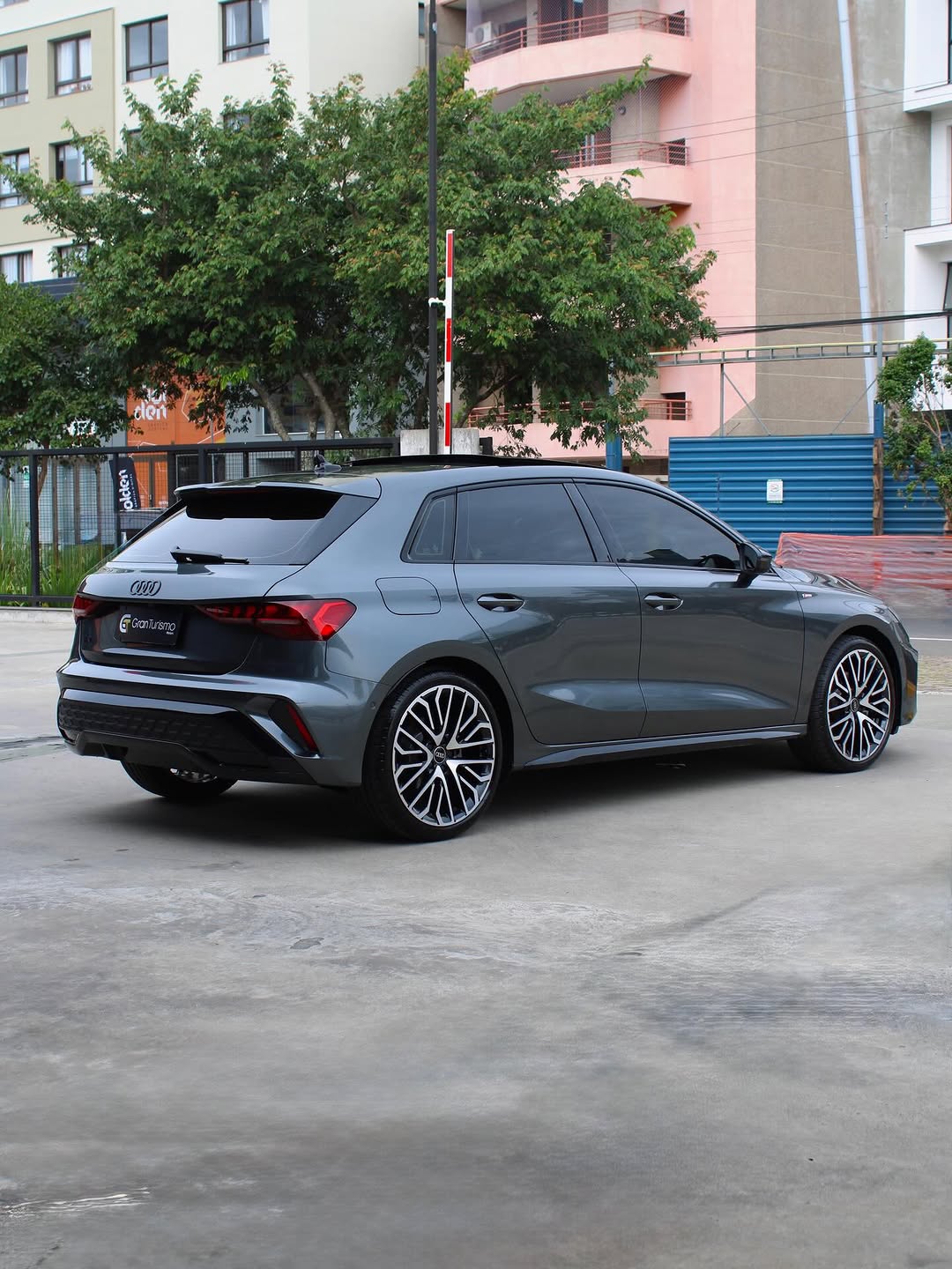 AUDI A3 PERFORMANCE BLACK - Imagem 3