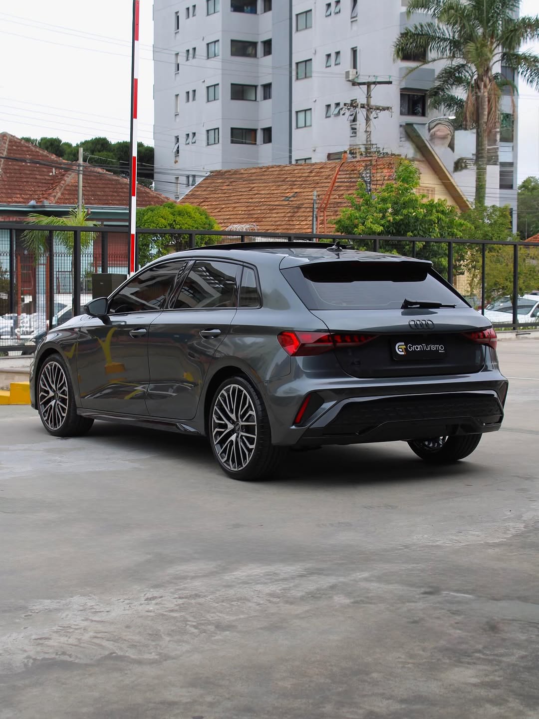 AUDI A3 PERFORMANCE BLACK - Imagem 4