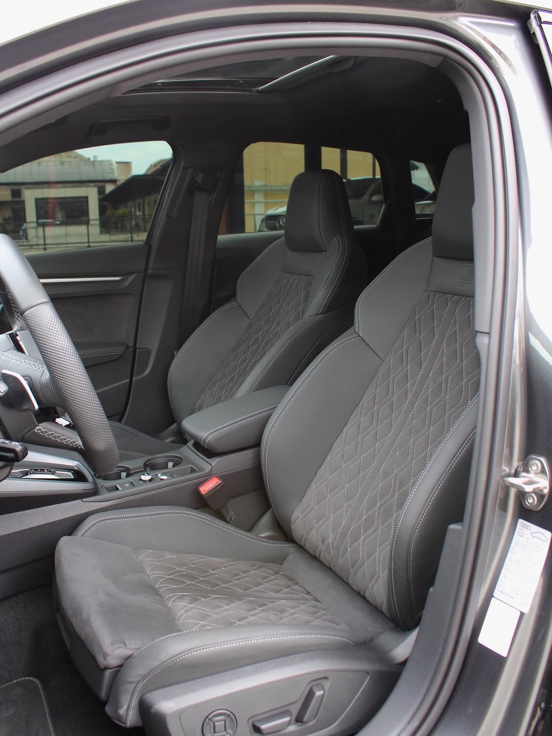 AUDI A3 PERFORMANCE BLACK - Imagem 6