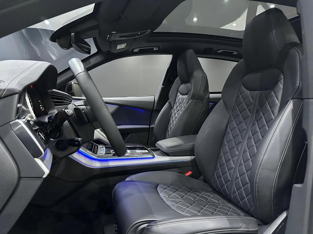 AUDI Q8 PERFORMANCE BLACK - Imagem 5