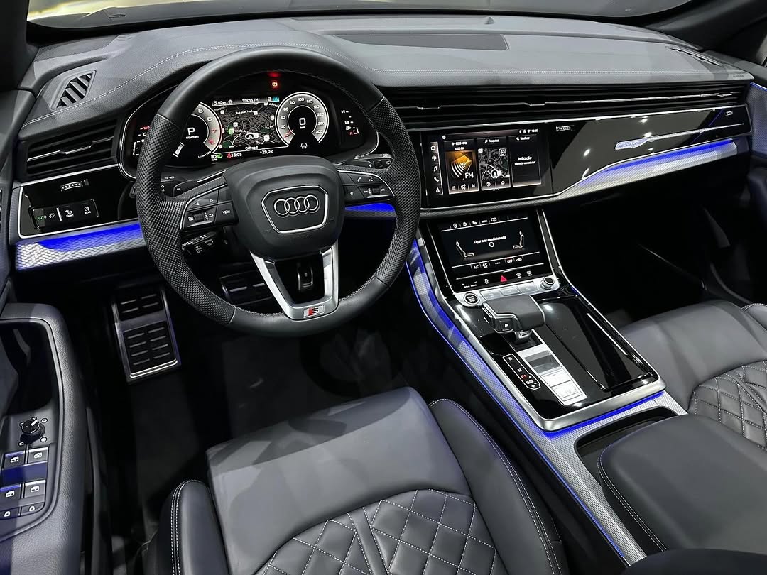 AUDI Q8 PERFORMANCE BLACK - Imagem 6