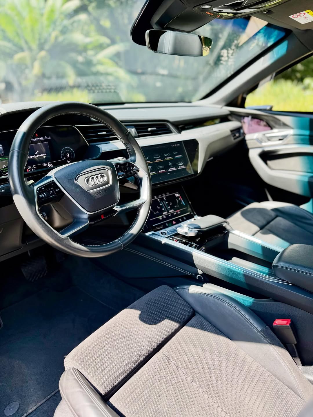 AUDI E-TRON PERFORMANCE BLACK QUATTRO - Imagem 5