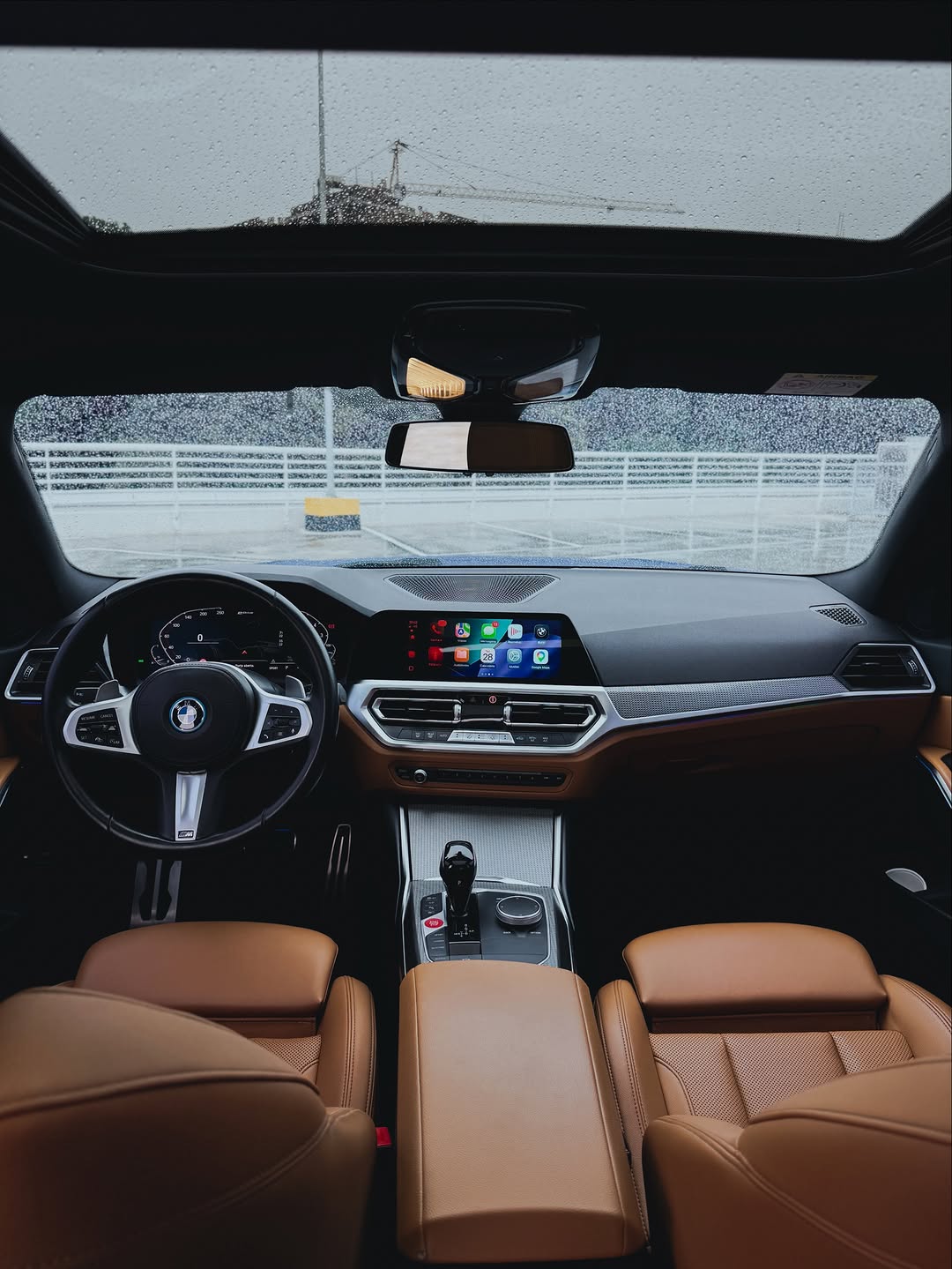 BMW 330E M SPORT - Imagem 9