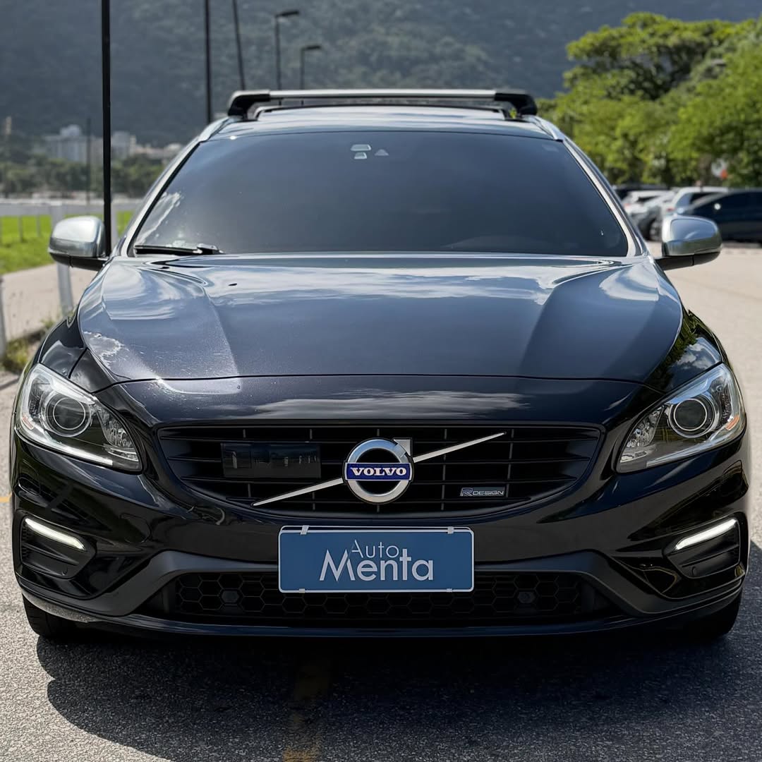 VOLVO V60 R-DESIGN - Imagem 2