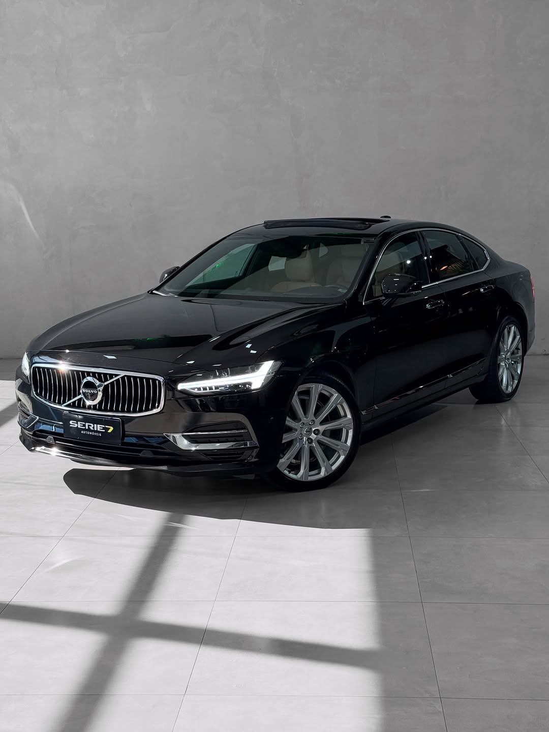 VOLVO S90 T8 - Imagem 2
