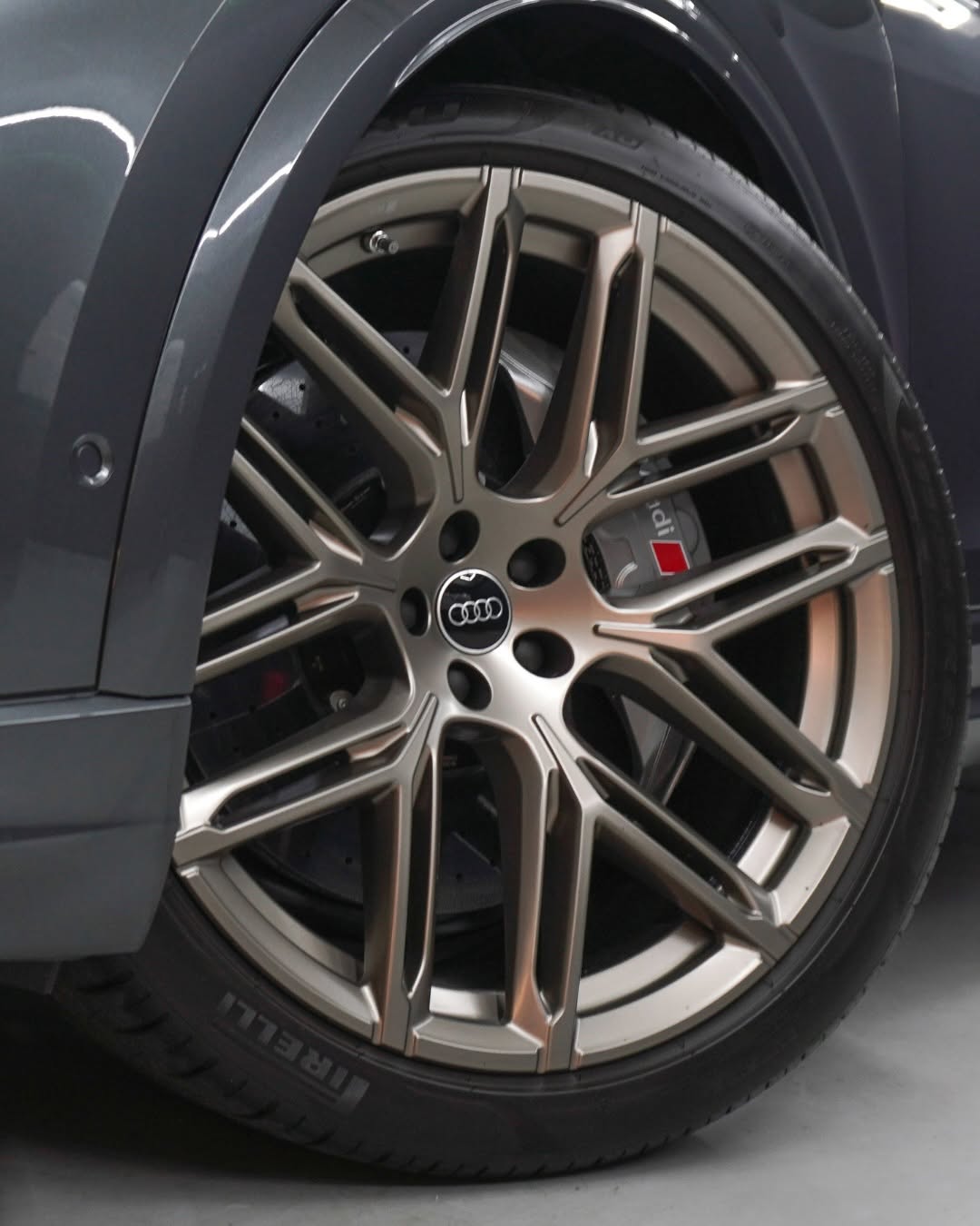 AUDI RS Q8 PERFORMANCE - Imagem 4