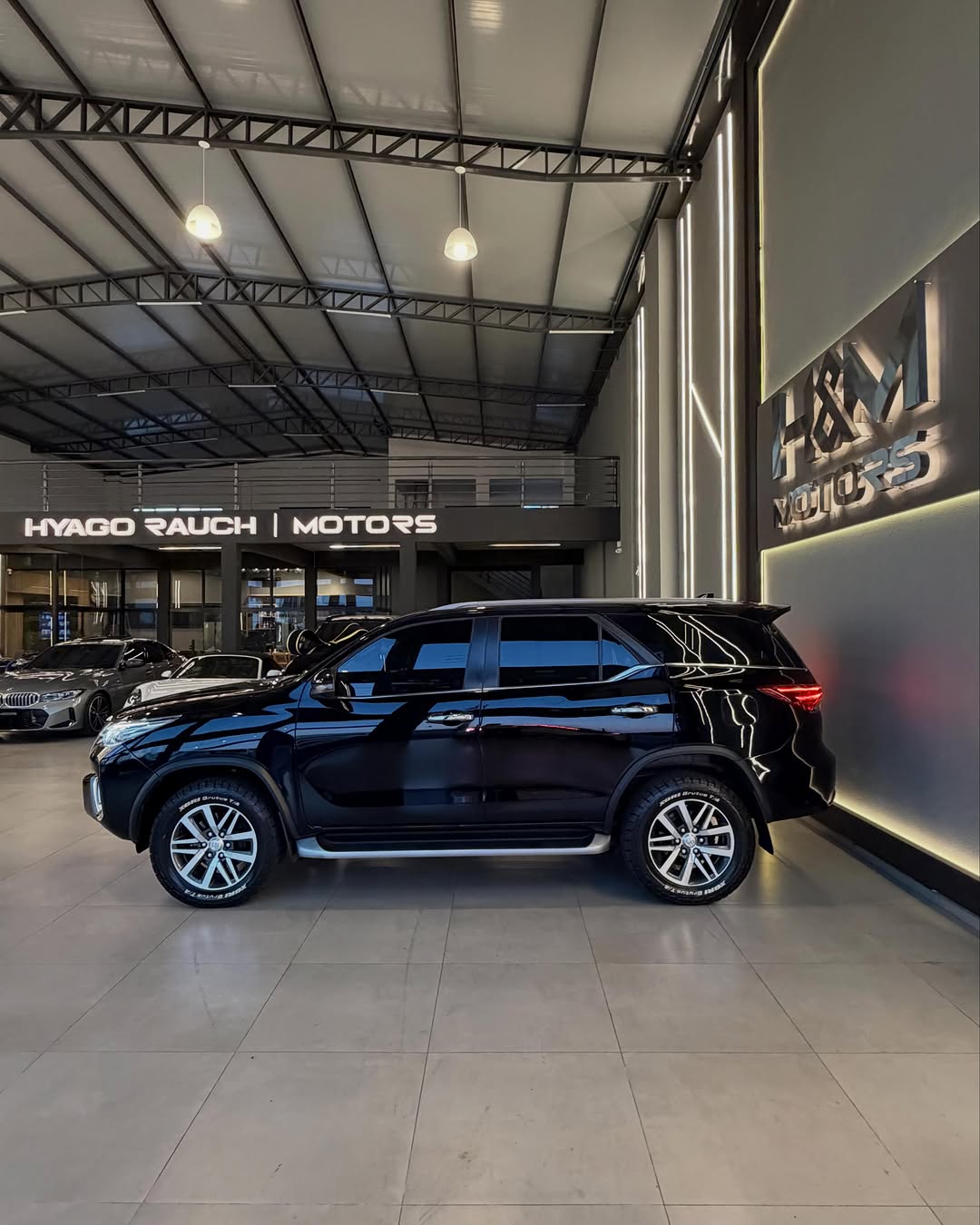 TOYOTA HILUX SW4 SRX - Imagem 6