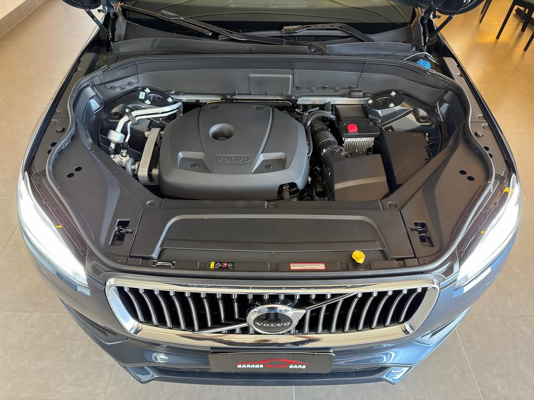 VOLVO XC90 T6 MOMENTUM - Imagem 14