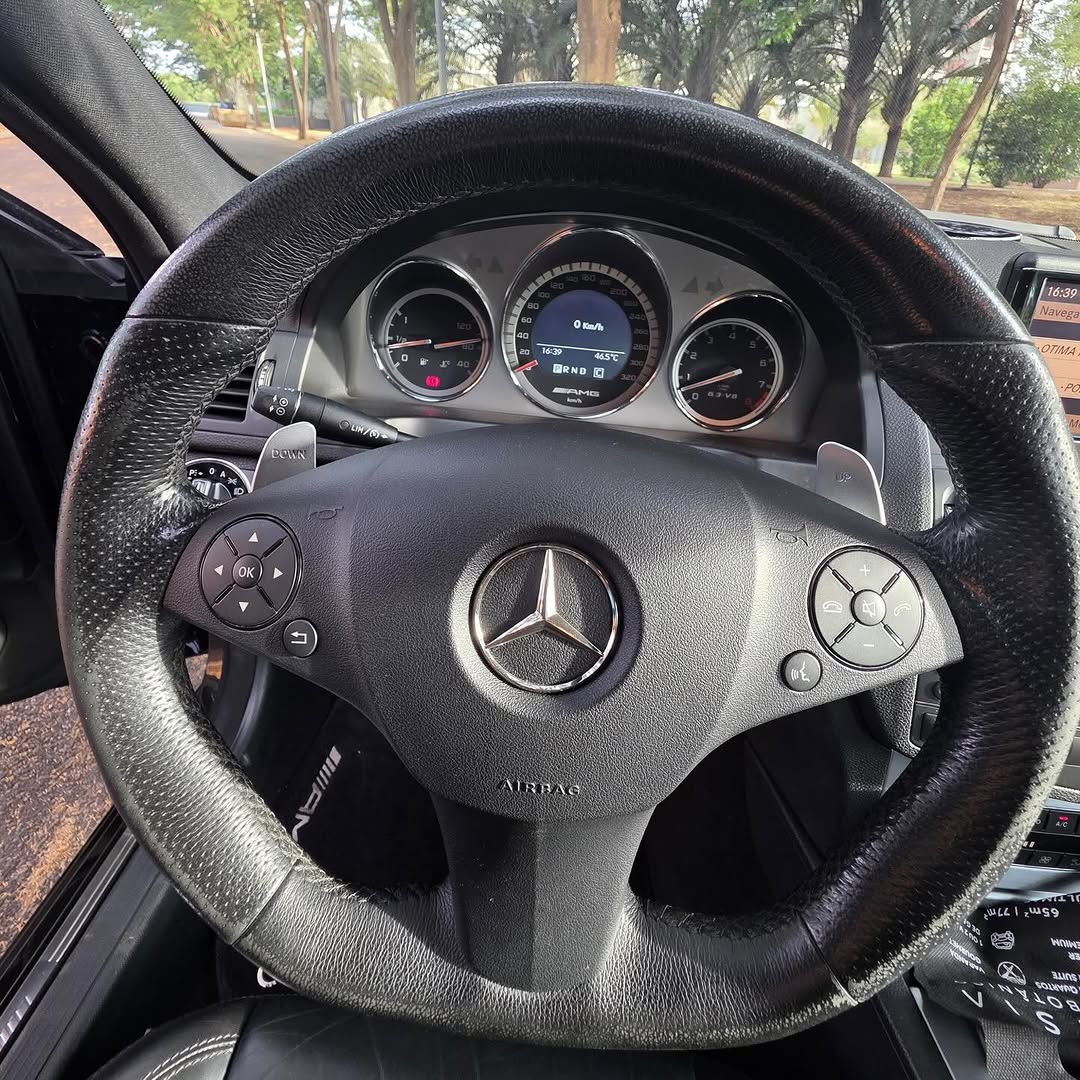 MERCEDES-BENZ C63 AMG - Imagem 7