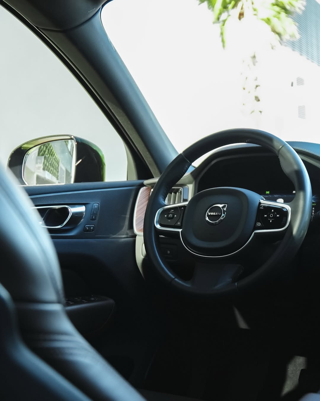 VOLVO XC60 T8 HYBRID INSCRIPTION AWD - Imagem 4