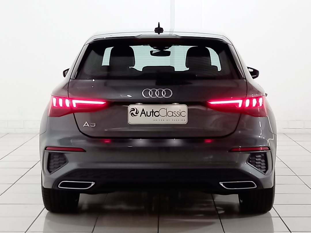 AUDI A3 SPORTBACK S-LINE - Imagem 4