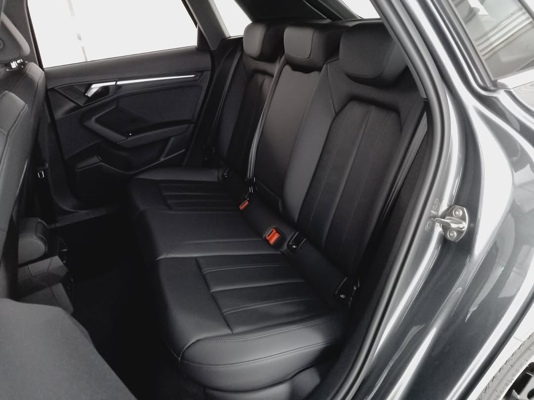 AUDI A3 SPORTBACK S-LINE - Imagem 8