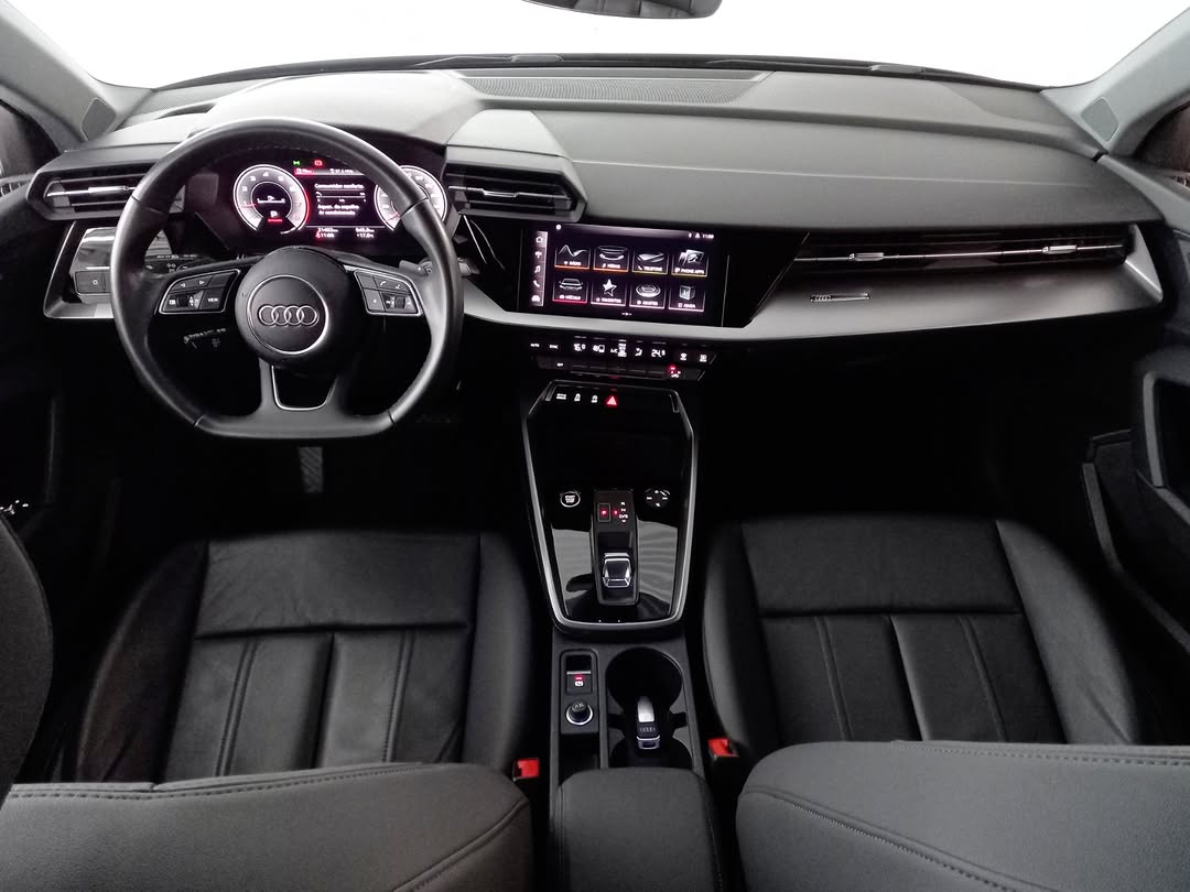 AUDI A3 SPORTBACK S-LINE - Imagem 9