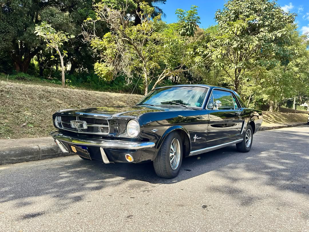 FORD MUSTANG HARDTOP - Imagem 1