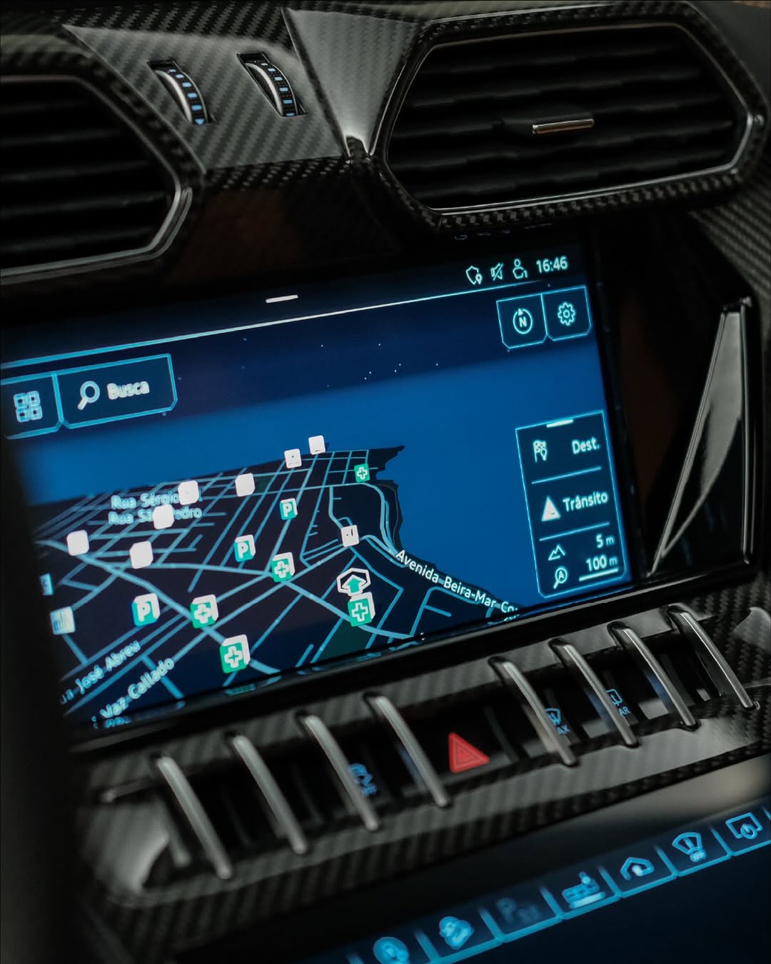 LAMBORGHINI URUS - Imagem 4