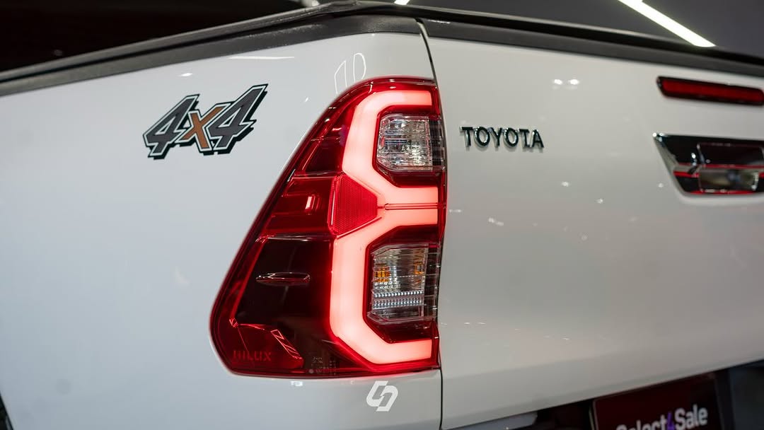 TOYOTA HILUX SRX - Imagem 17
