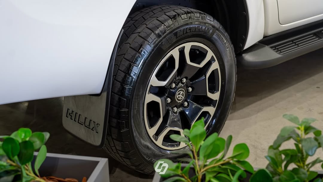 TOYOTA HILUX SRX - Imagem 19