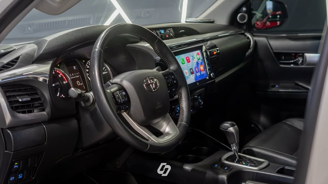 TOYOTA HILUX SRX - Imagem 4