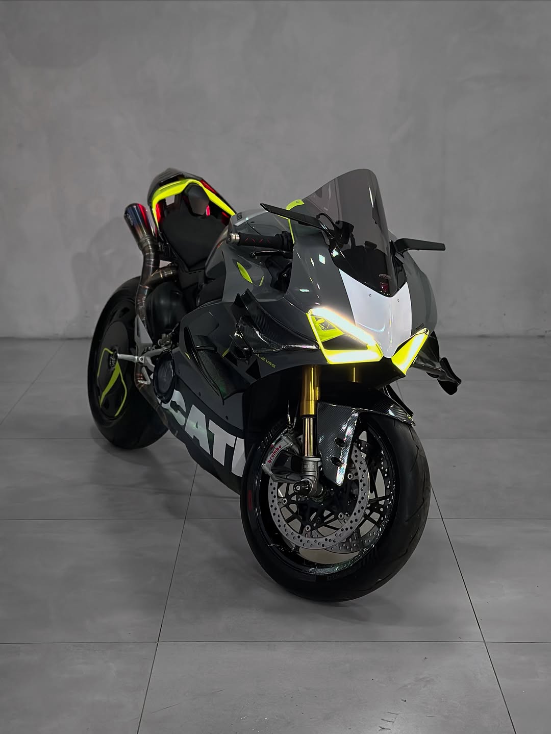 DUCATI PANIGALE V4 S - Imagem 2