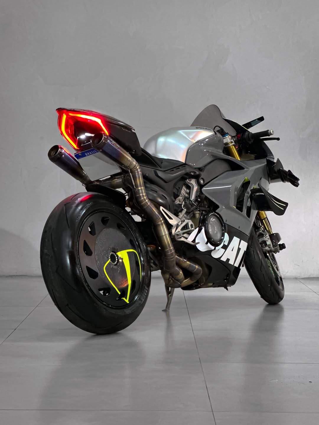 DUCATI PANIGALE V4 S - Imagem 5