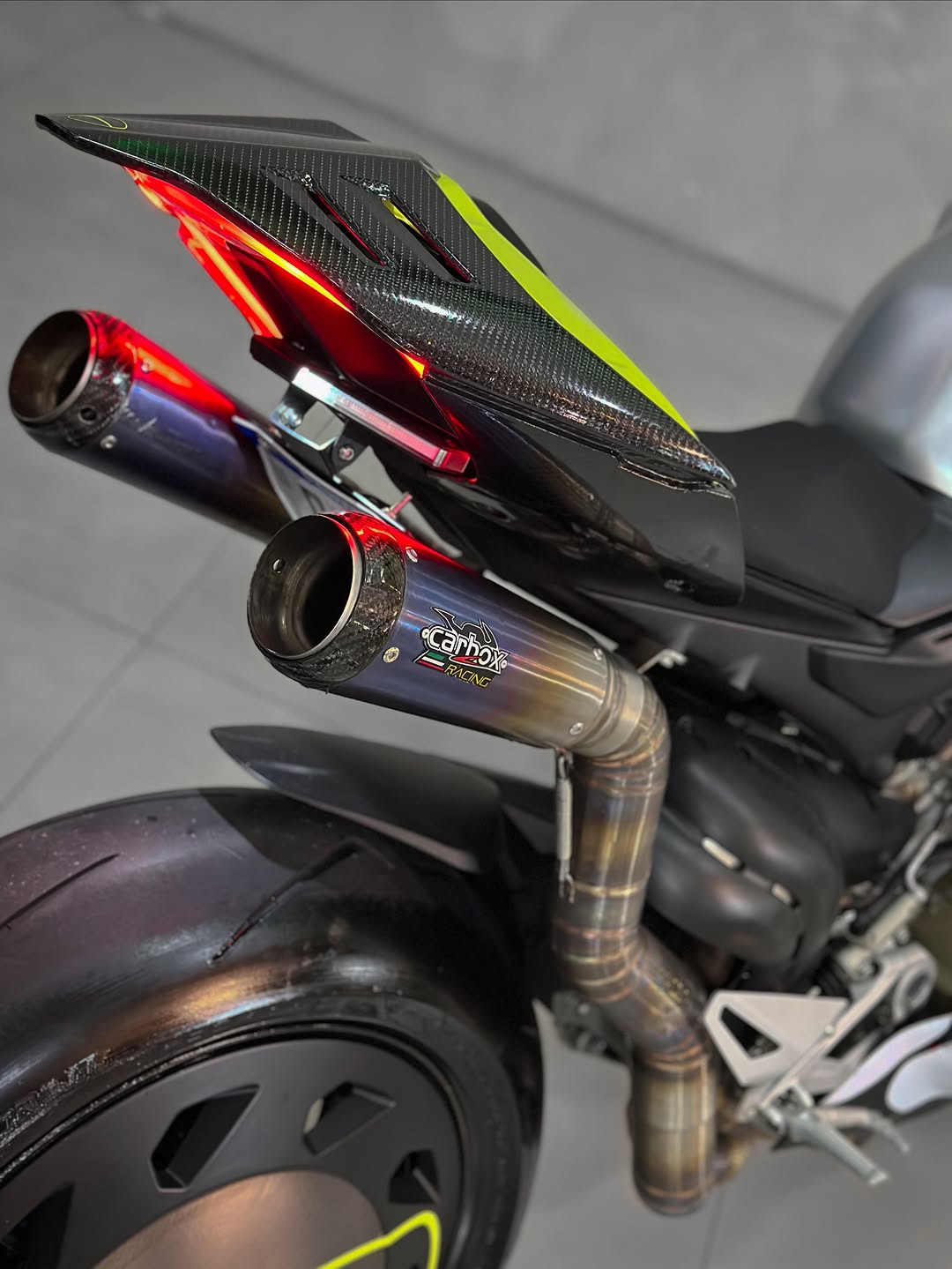 DUCATI PANIGALE V4 S - Imagem 8