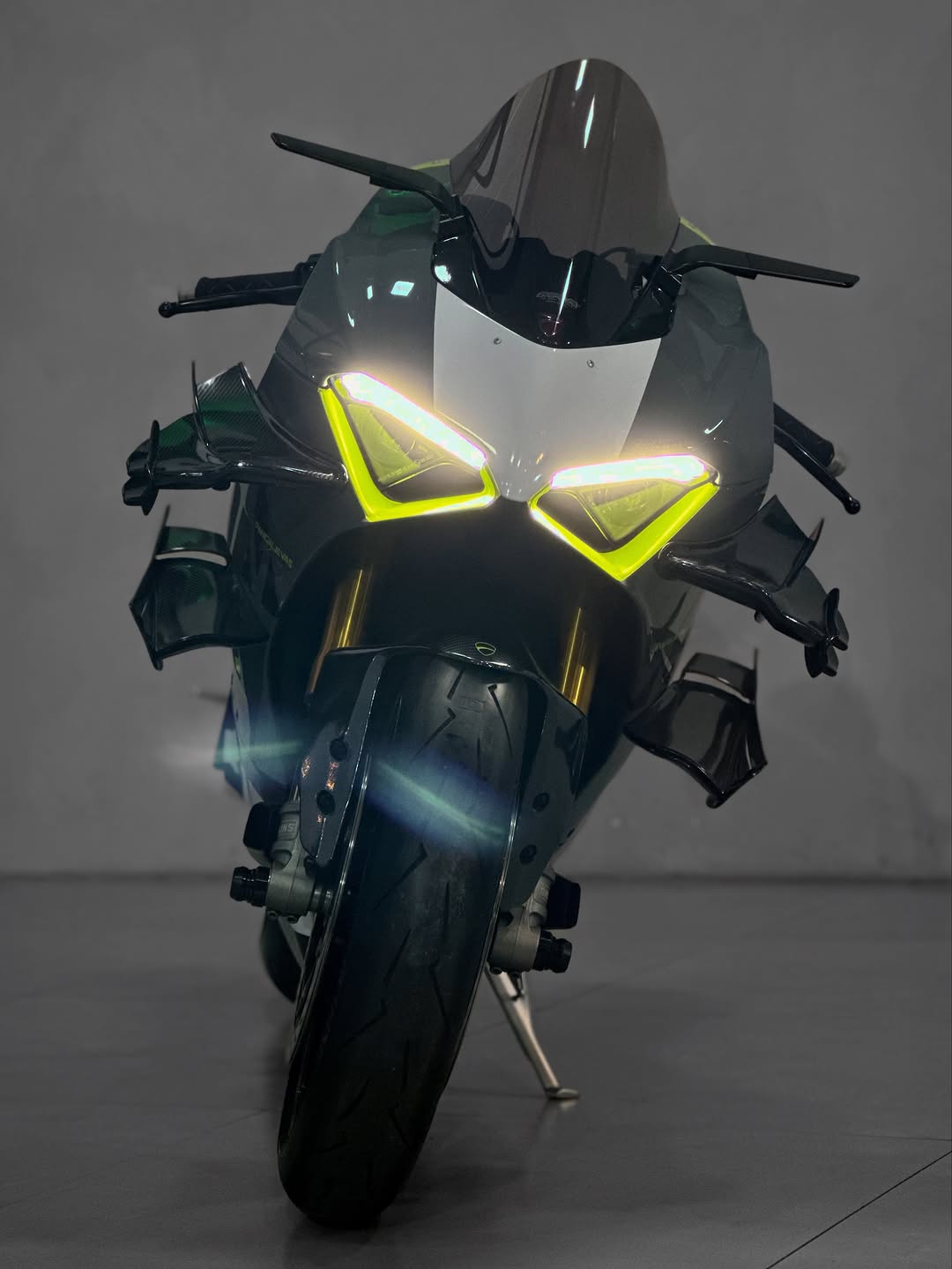 DUCATI PANIGALE V4 S - Imagem 9
