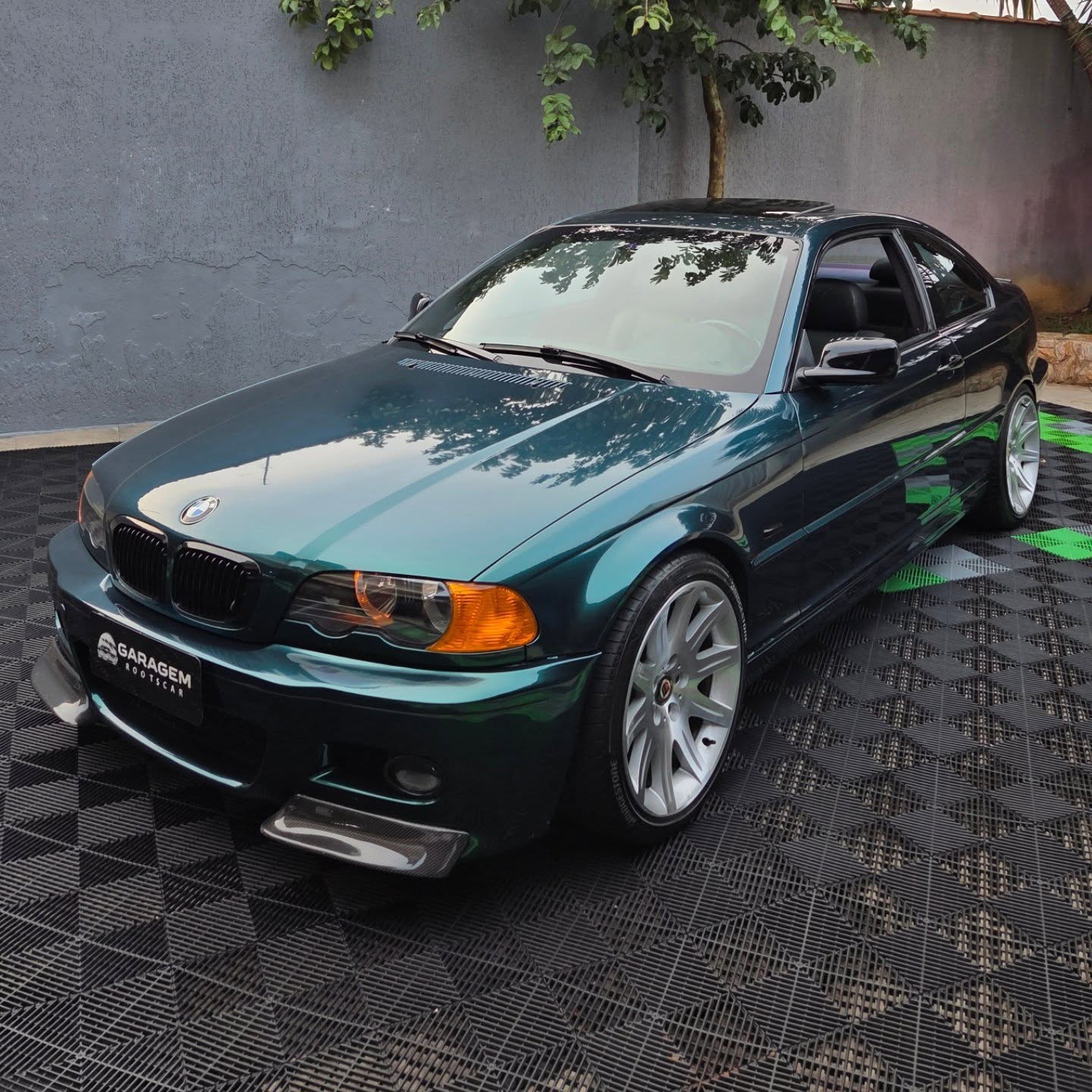 BMW E46 323CI - Imagem 1