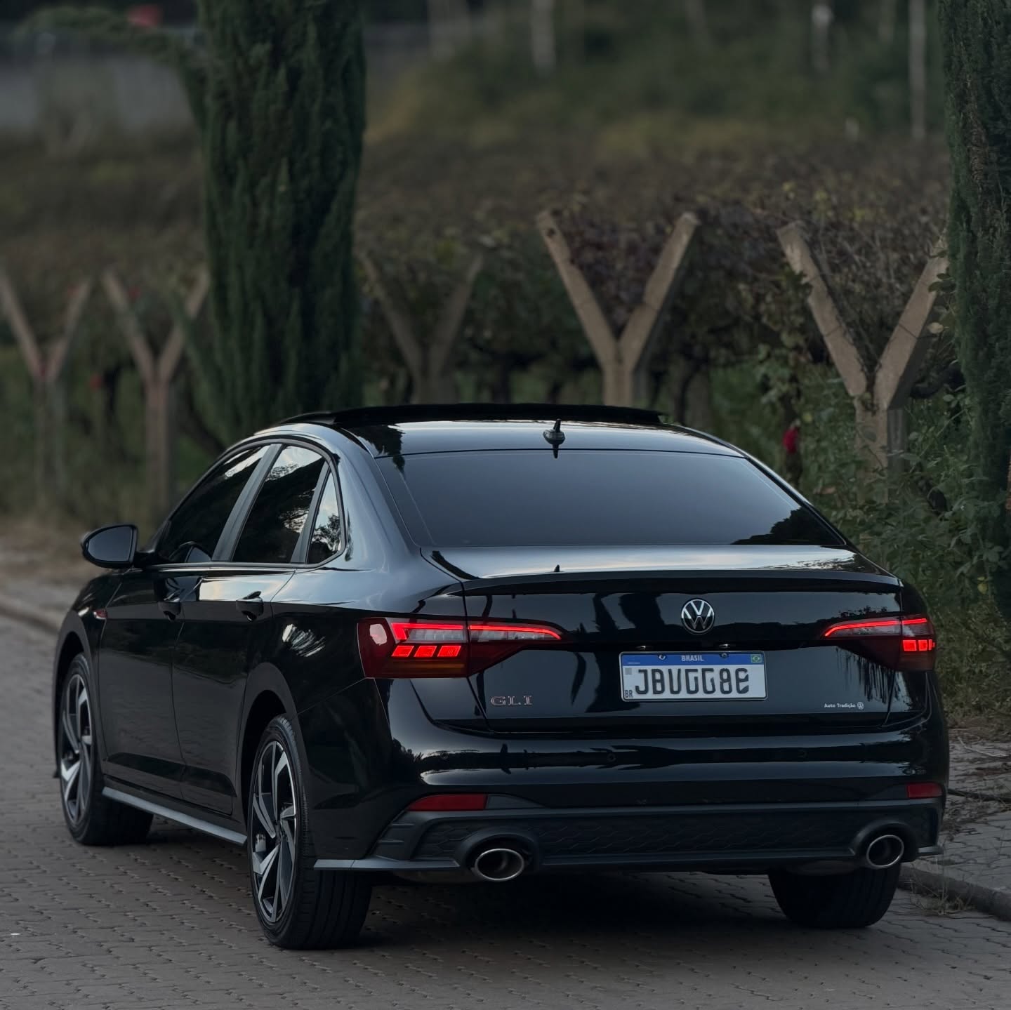 VOLKSWAGEN JETTA GLI - Imagem 14