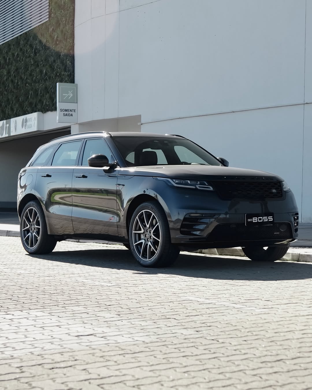 LAND ROVER RANGE ROVER VELAR P400E R-DYNAMIC HSE - Imagem 2