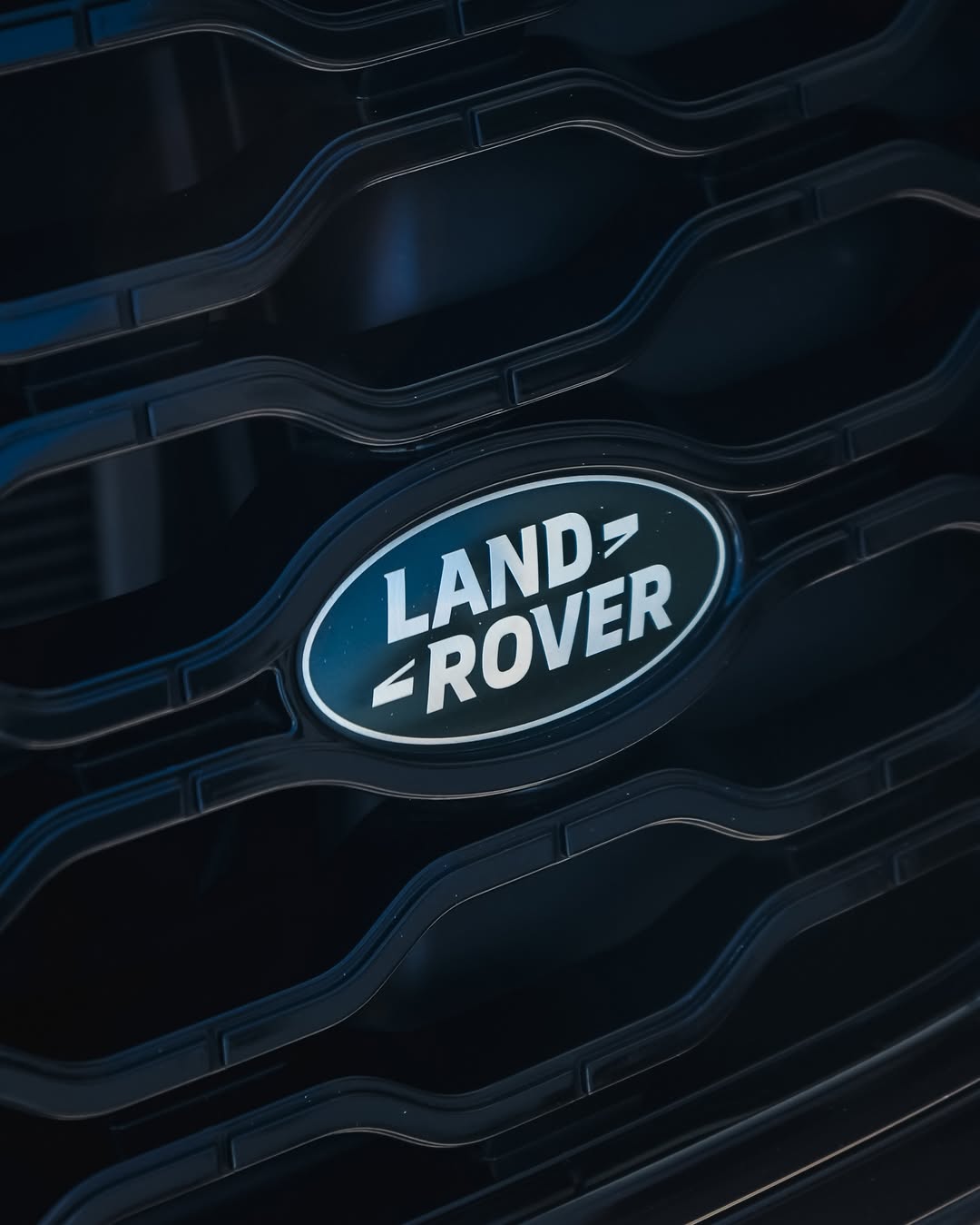 LAND ROVER RANGE ROVER VELAR P400E R-DYNAMIC HSE - Imagem 3