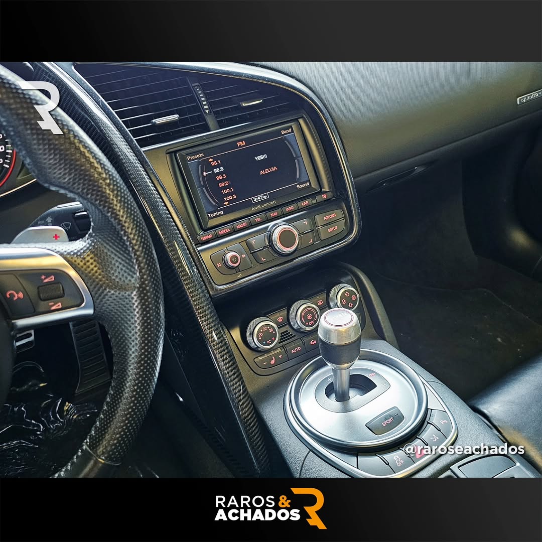 AUDI R8 SPYDER V10 QUATTRO - Imagem 13