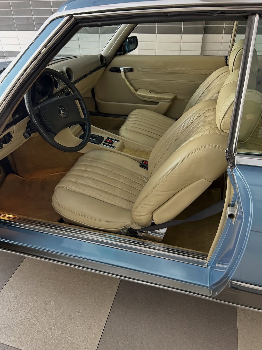 MERCEDES-BENZ 350SLC - Imagem 8