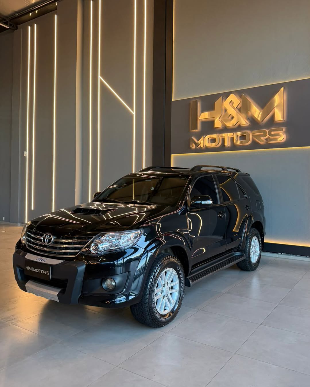 TOYOTA HILUX SW4 SRV 4X4 AUTOMÁTICA DIESEL - Imagem 8
