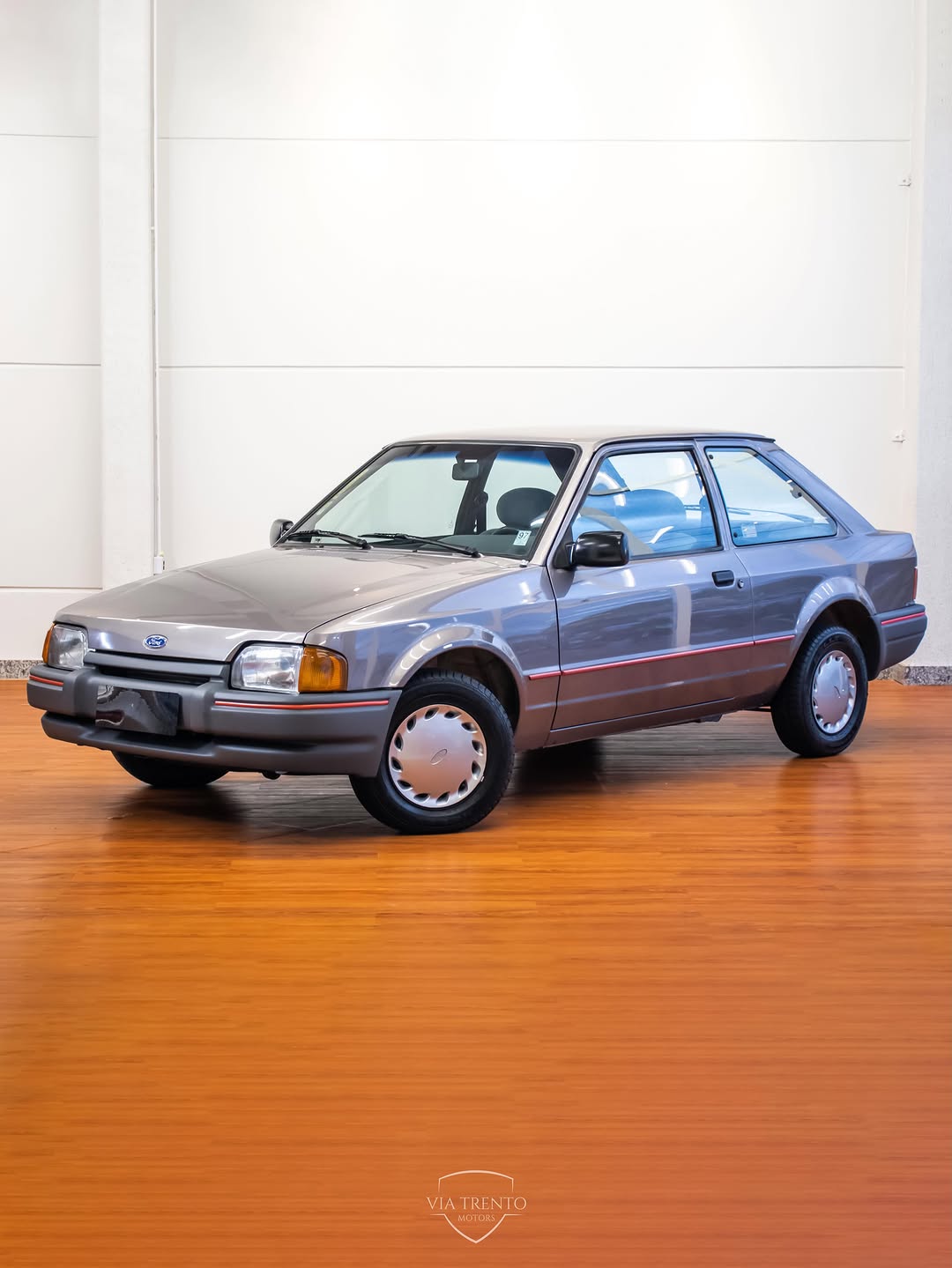 FORD ESCORT HOBBY - Imagem 1