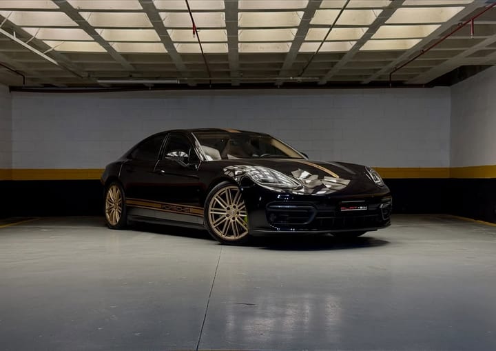 PORSCHE PANAMERA 4S