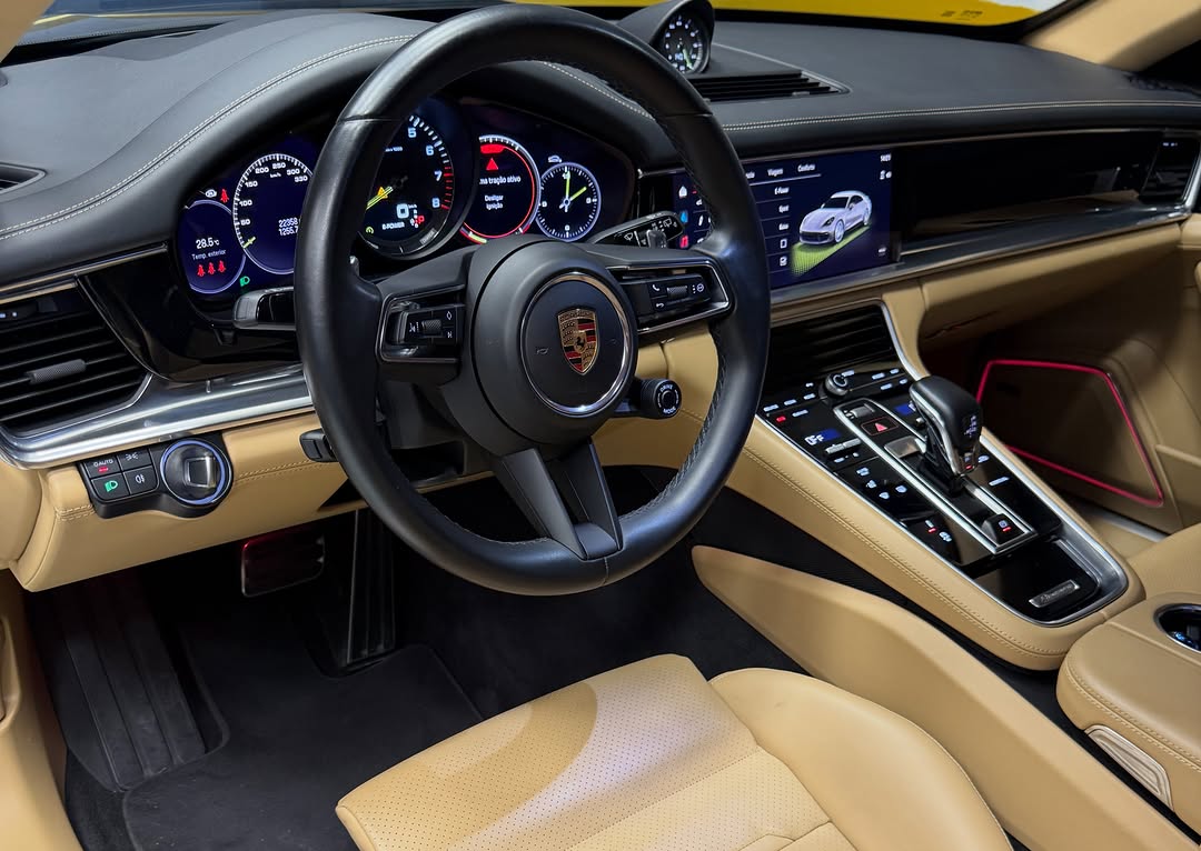 PORSCHE PANAMERA 4S - Imagem 11