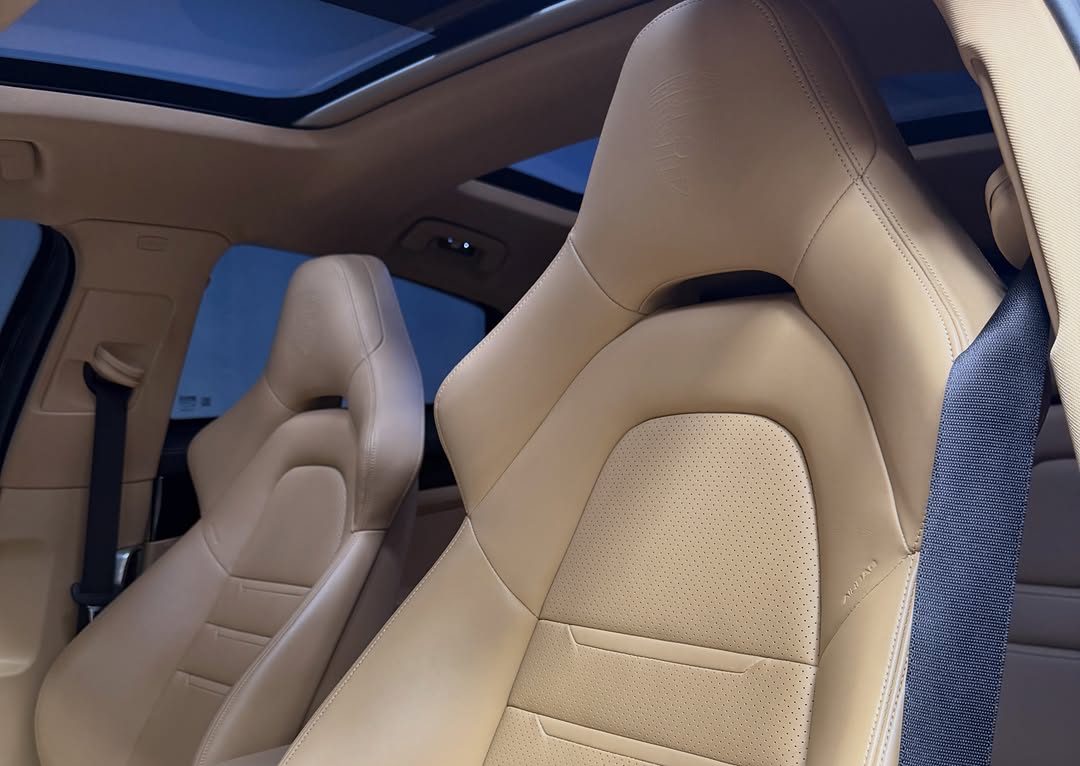 PORSCHE PANAMERA 4S - Imagem 12