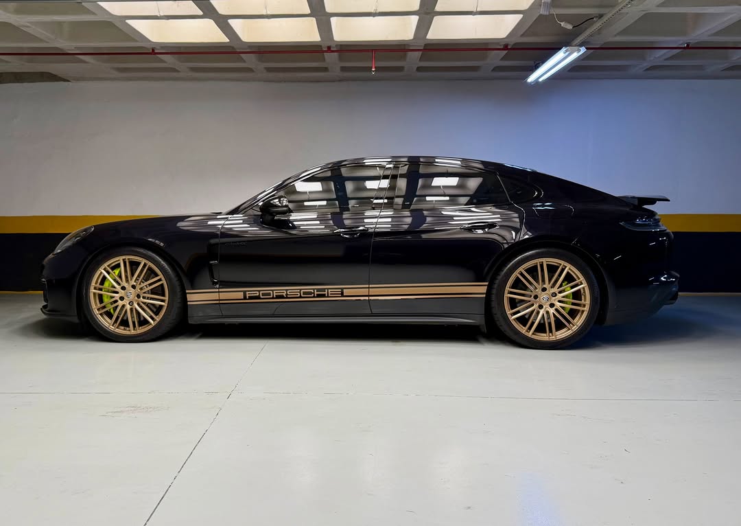PORSCHE PANAMERA 4S - Imagem 17
