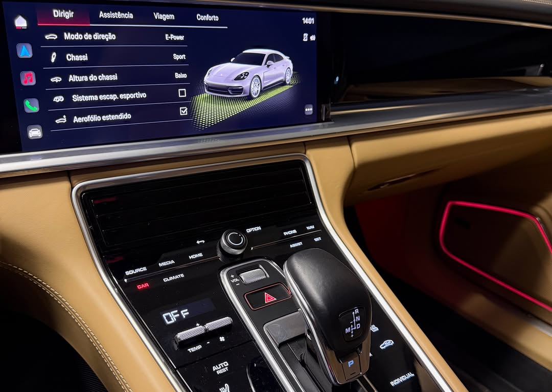 PORSCHE PANAMERA 4S - Imagem 10