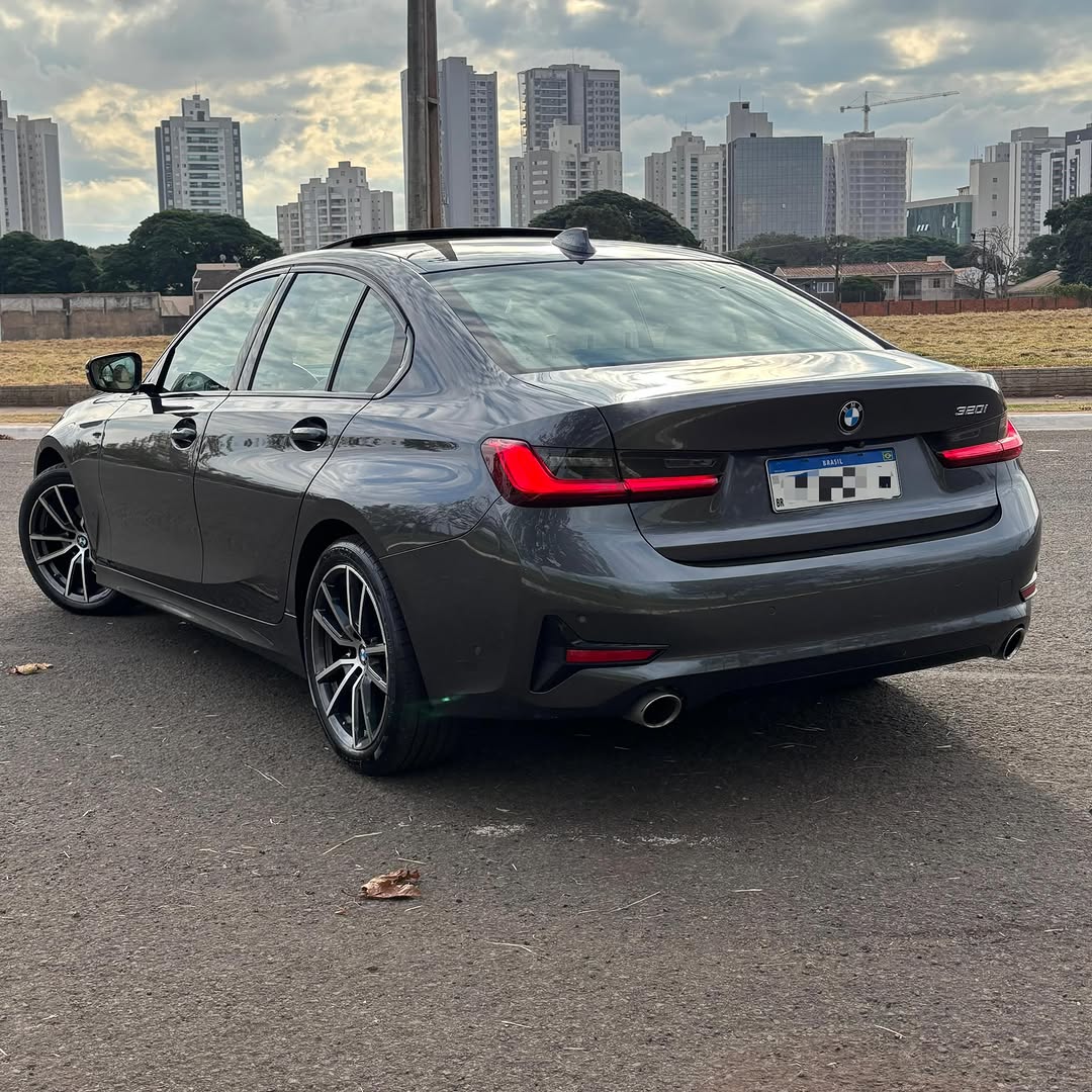 BMW 320I SPORT GP - Imagem 3