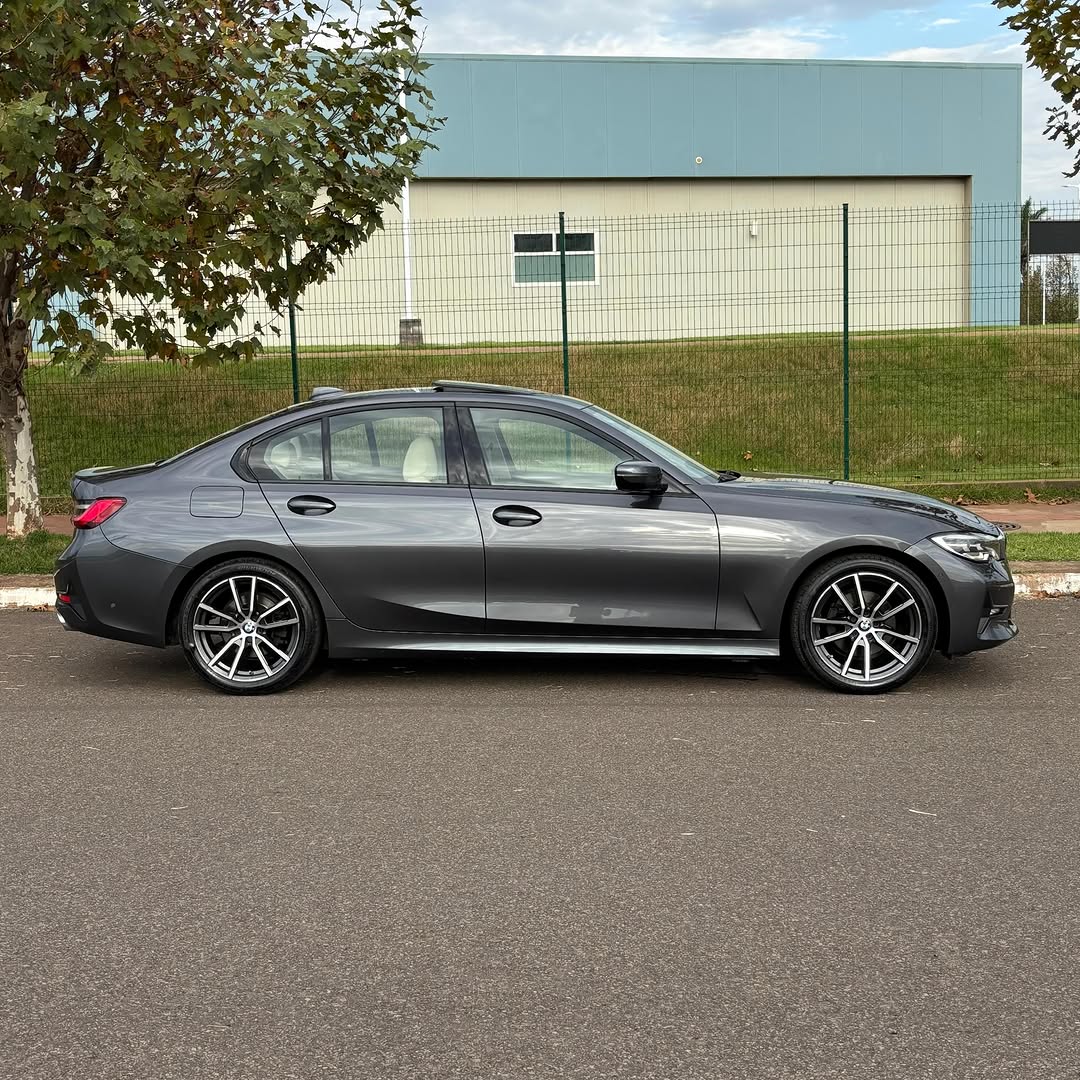 BMW 320I SPORT GP - Imagem 4
